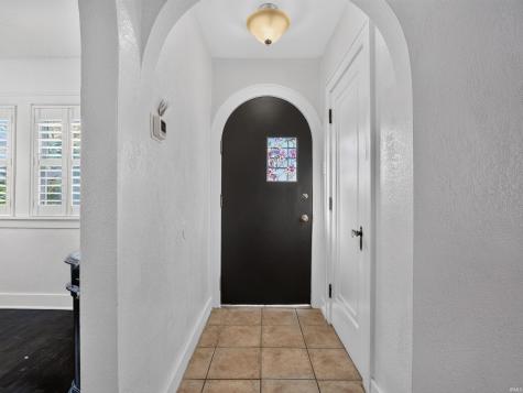 2013 Curdes Avenue Fort Wayne IN 46805