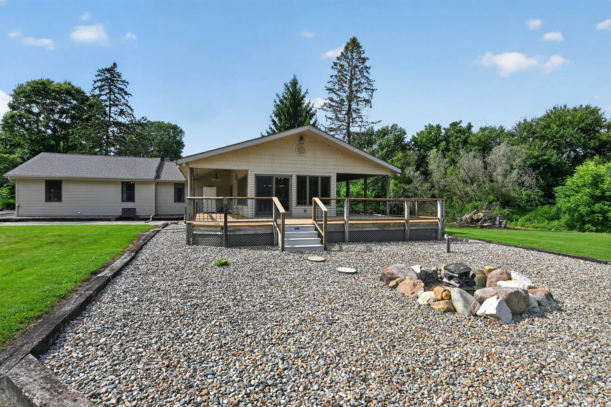 2882 E State Road 2 Rolling Prairie IN 46371