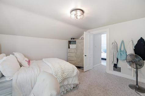 305 N Monroe Street Williamsport IN 47993