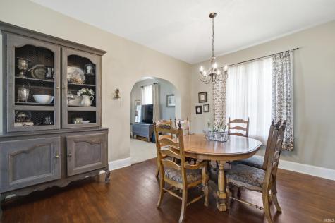 305 N Monroe Street Williamsport IN 47993