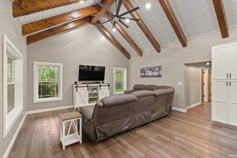 520 Thompson Lane Mitchell IN 47446