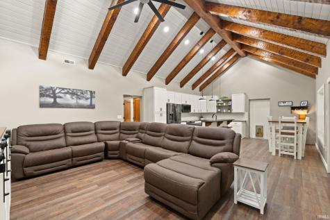 520 Thompson Lane Mitchell IN 47446