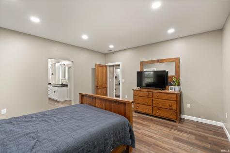 520 Thompson Lane Mitchell IN 47446