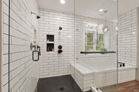 520 Thompson Lane Mitchell IN 47446