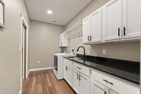 520 Thompson Lane Mitchell IN 47446