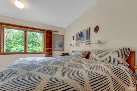 4304 E Walpole Lane Bloomington IN 47408