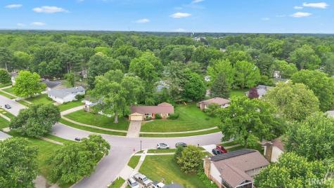 4304 E Walpole Lane Bloomington IN 47408