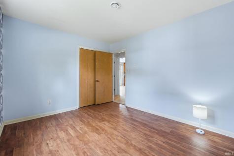 1818 Westgate Drive Fort Wayne IN 46808