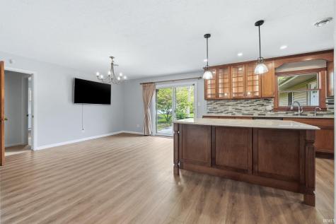1818 Westgate Drive Fort Wayne IN 46808