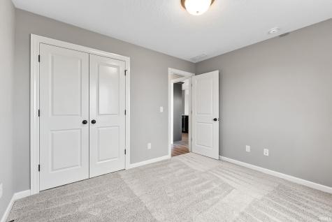 1194 Zenos Boulevard Fort Wayne IN 46818