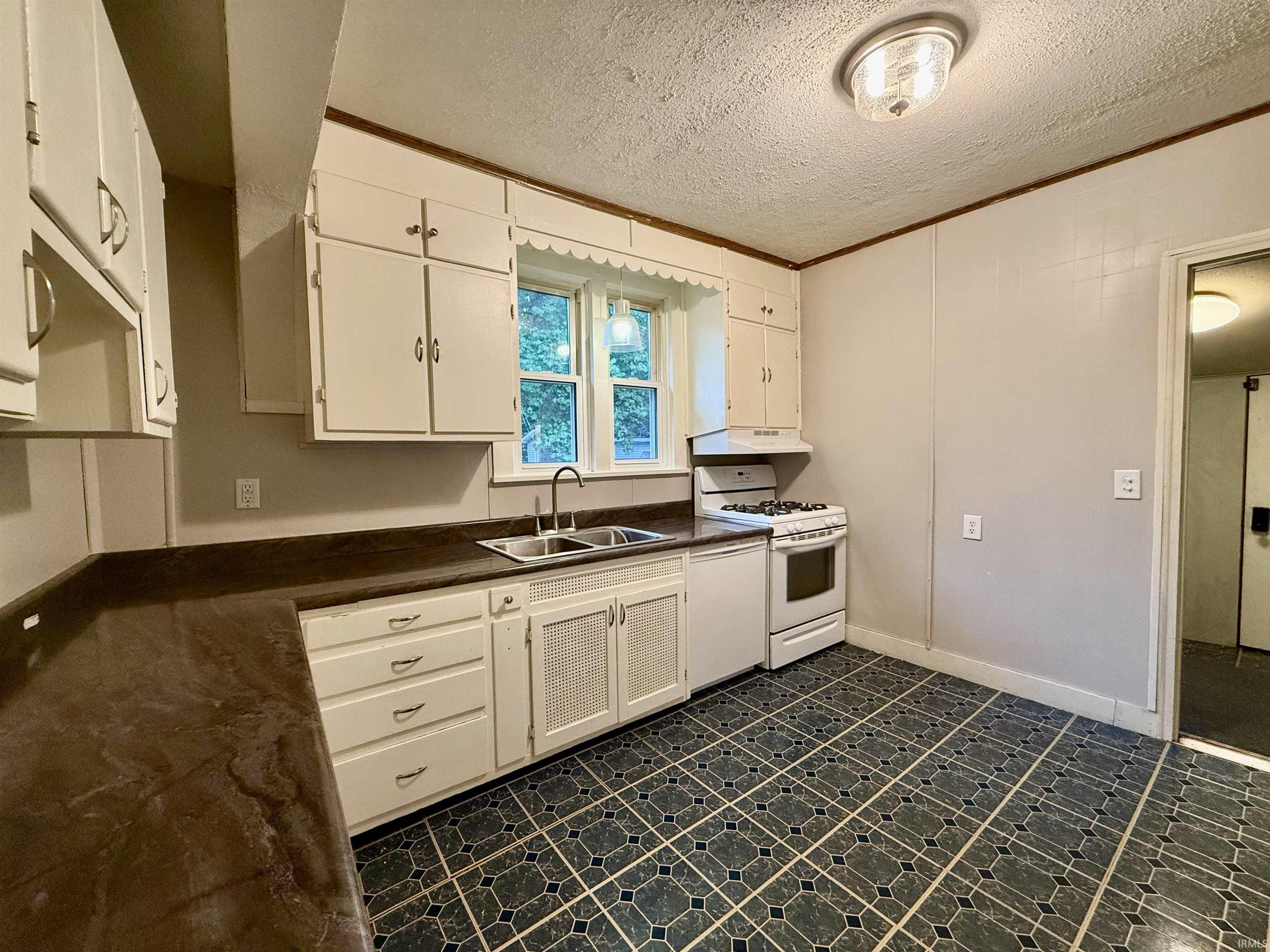 117 S Sherman Street Warsaw IN 46580