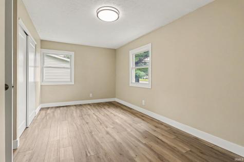 708 W Superior Street Osceola IN 46561
