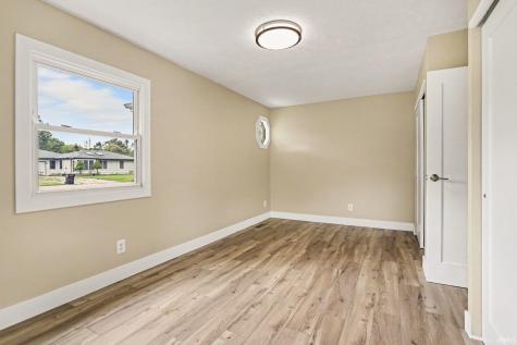 708 W Superior Street Osceola IN 46561