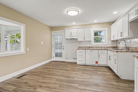 708 W Superior Street Osceola IN 46561