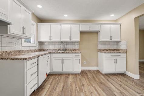 708 W Superior Street Osceola IN 46561