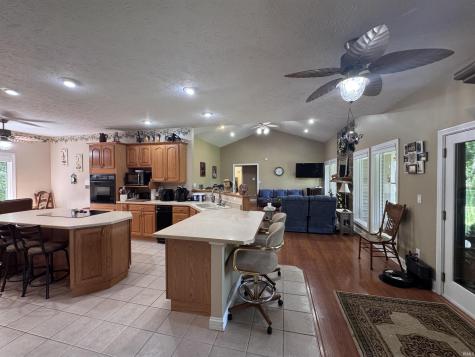11624 W Briarwood Drive Monticello IN 47960