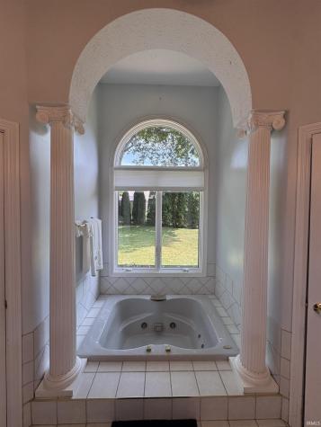11624 W Briarwood Drive Monticello IN 47960