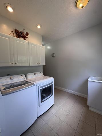 11624 W Briarwood Drive Monticello IN 47960