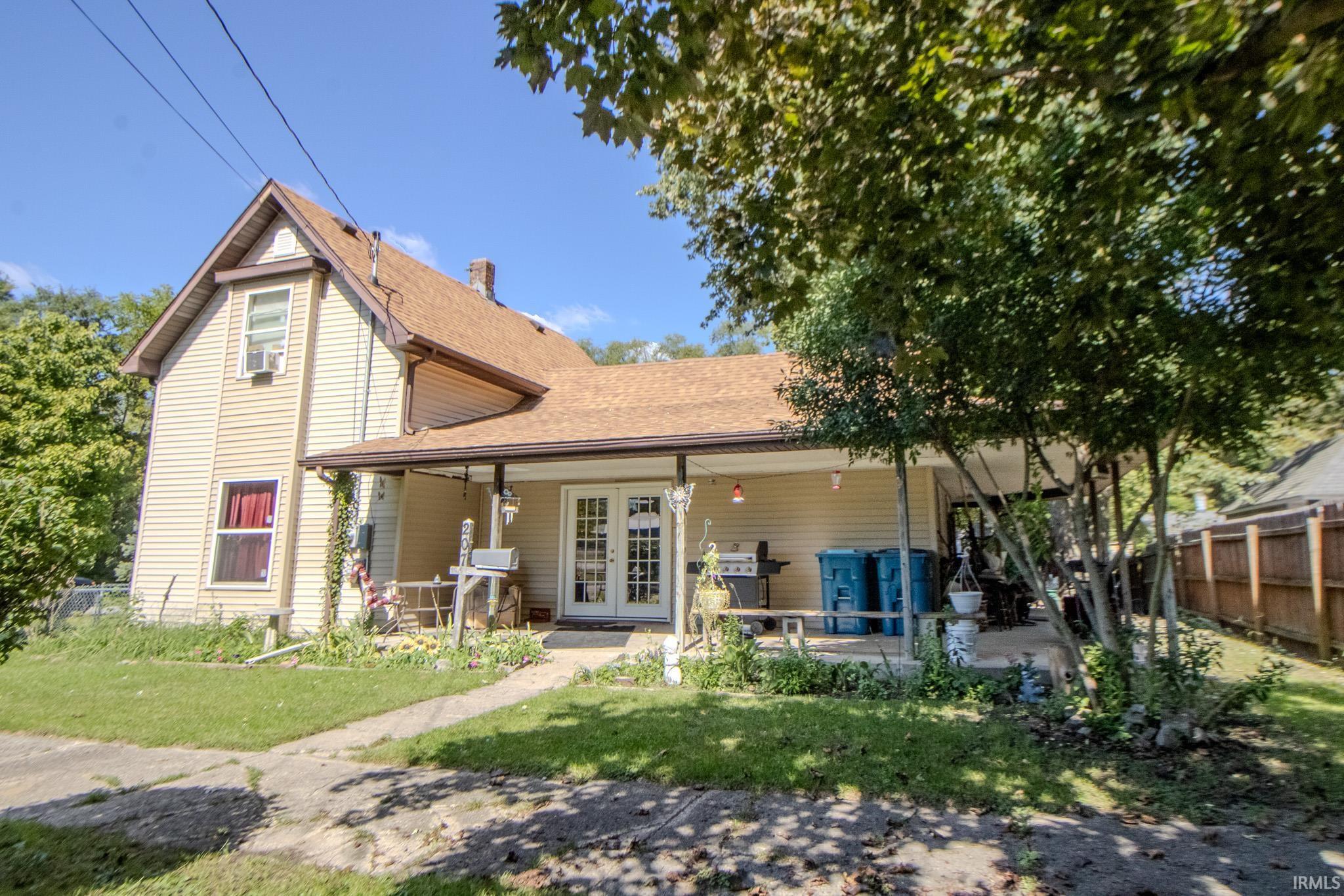 207 W Lake Street Knox IN 46534