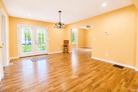 207 W Lake Street Knox IN 46534
