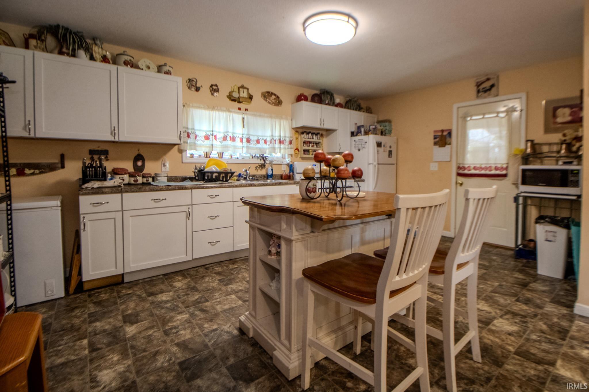207 W Lake Street Knox IN 46534