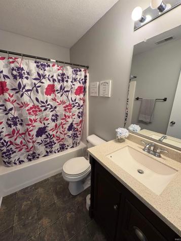 9925 Topaz Cove Fort Wayne IN 46804