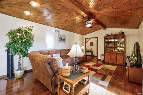 1145 NW 8th Street Linton IN 47441