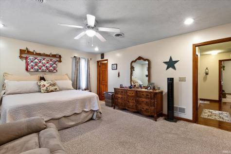 1145 NW 8th Street Linton IN 47441