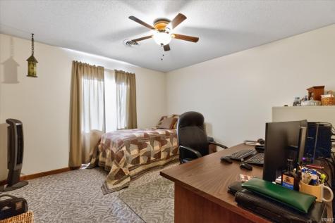 1145 NW 8th Street Linton IN 47441
