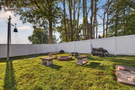 1145 NW 8th Street Linton IN 47441
