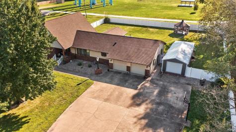 1145 NW 8th Street Linton IN 47441