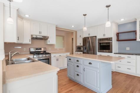 2821 Emerald Lake Drive Fort Wayne IN 46804