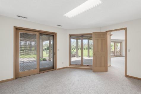 2821 Emerald Lake Drive Fort Wayne IN 46804
