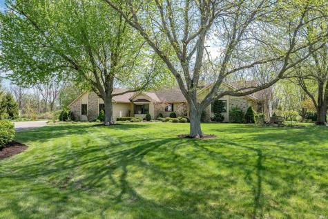 2821 Emerald Lake Drive Fort Wayne IN 46804