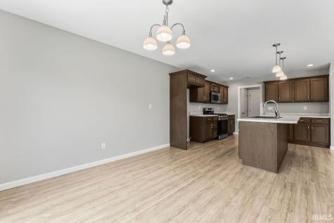909 Jennifer Drive Ligonier IN 46767