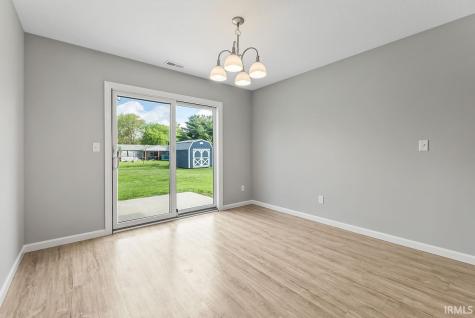 909 Jennifer Drive Ligonier IN 46767