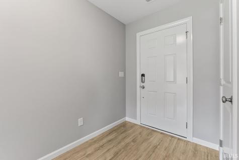 909 Jennifer Drive Ligonier IN 46767