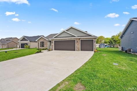 909 Jennifer Drive Ligonier IN 46767