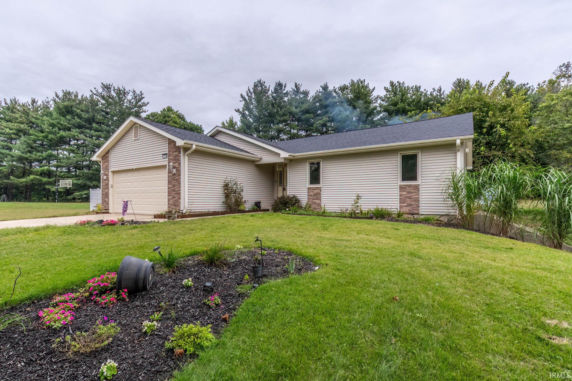 1250 N Arbutus Trail Warsaw IN 46580