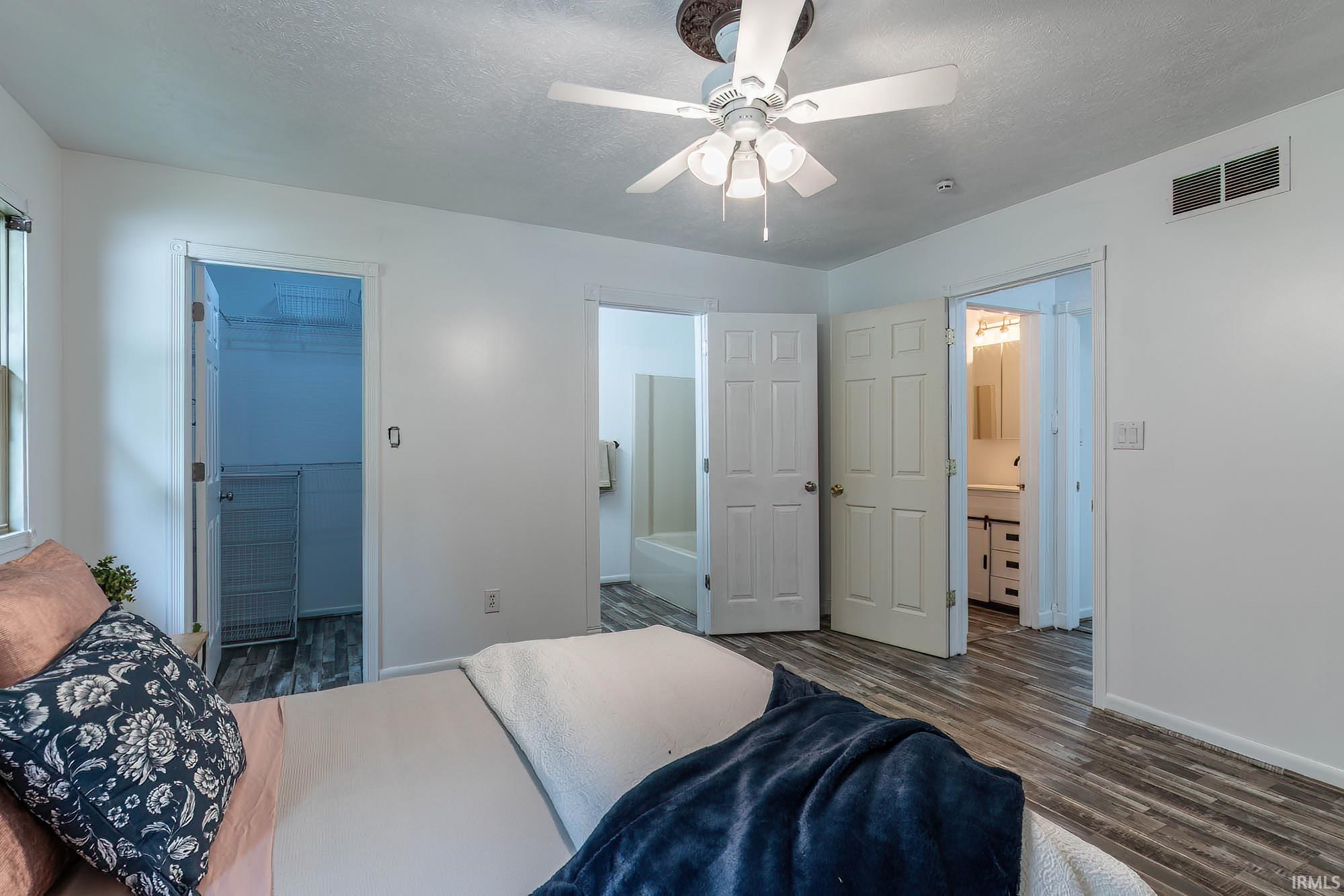 1250 N Arbutus Trail Warsaw IN 46580