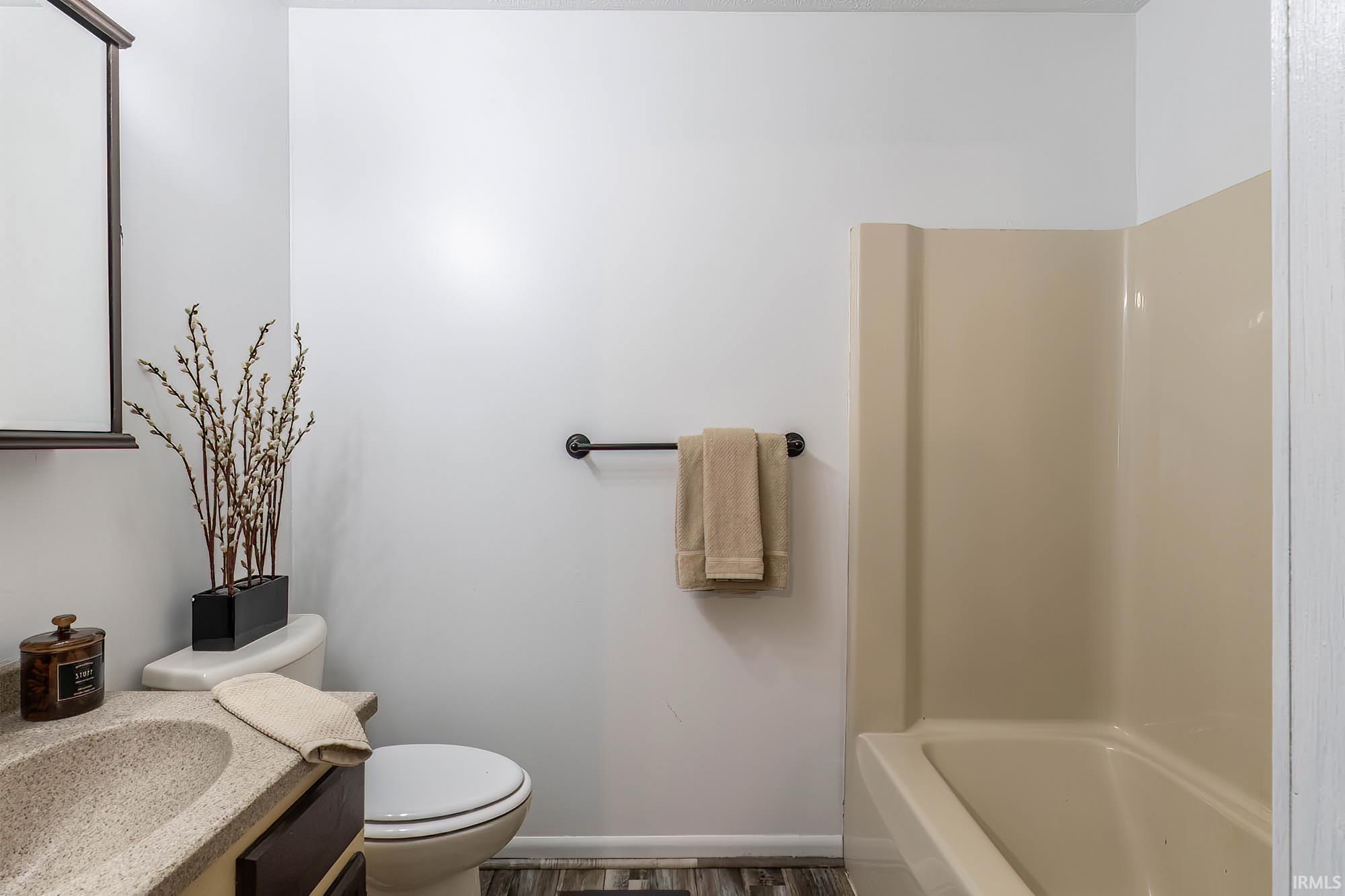 1250 N Arbutus Trail Warsaw IN 46580