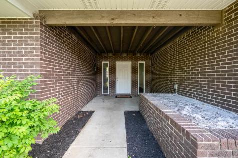 4102 W Squire Court Muncie IN 47304