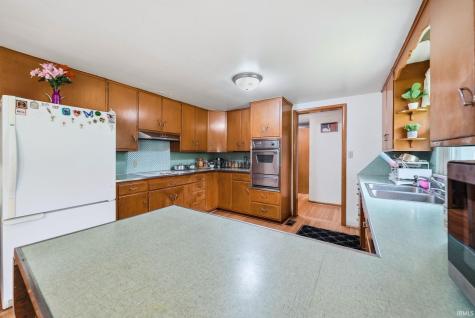 2113 Maples Road Fort Wayne IN 46816