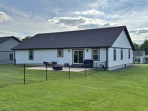 209 Poplar Street Loogootee IN 47553