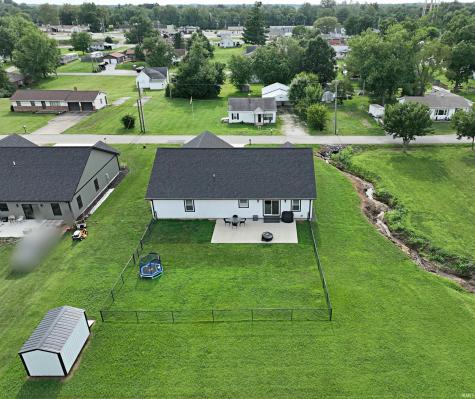 209 Poplar Street Loogootee IN 47553