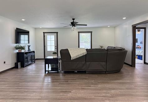 209 Poplar Street Loogootee IN 47553