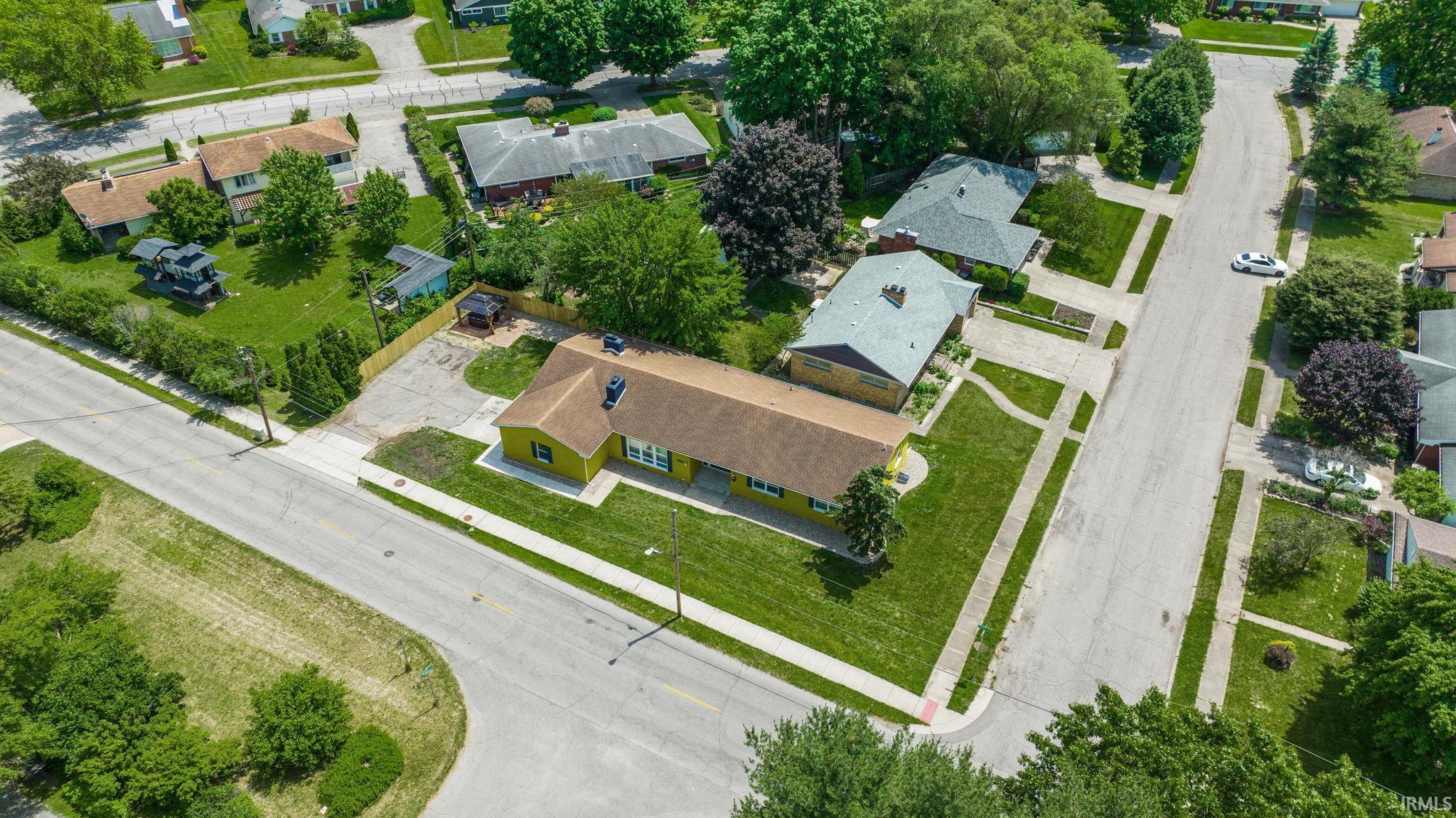 1906 Corby Boulevard South Bend IN 46617