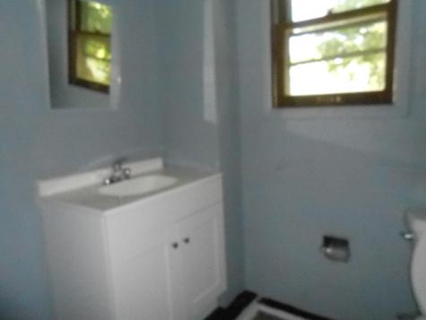 2434 Thompson Avenue Fort Wayne IN 46807