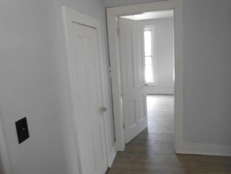 2434 Thompson Avenue Fort Wayne IN 46807