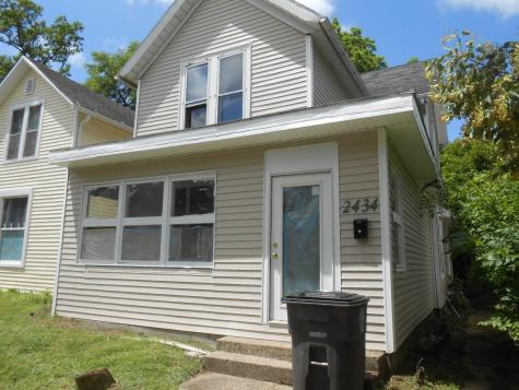 2434 Thompson Avenue Fort Wayne IN 46807